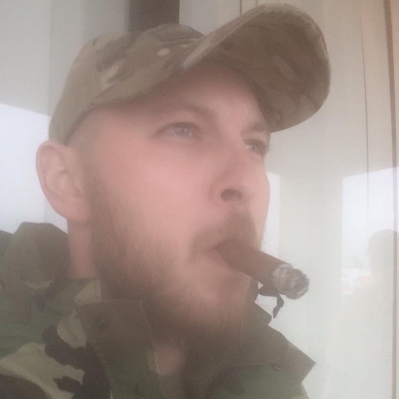 Meet your Posher, Jason - Picture 1 of 1